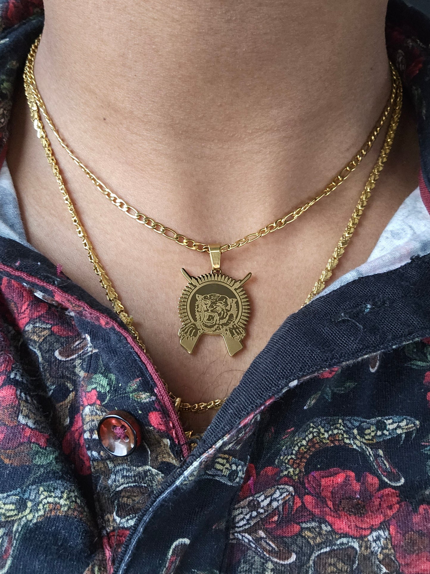 Puli Kodi - 22K Gold and White