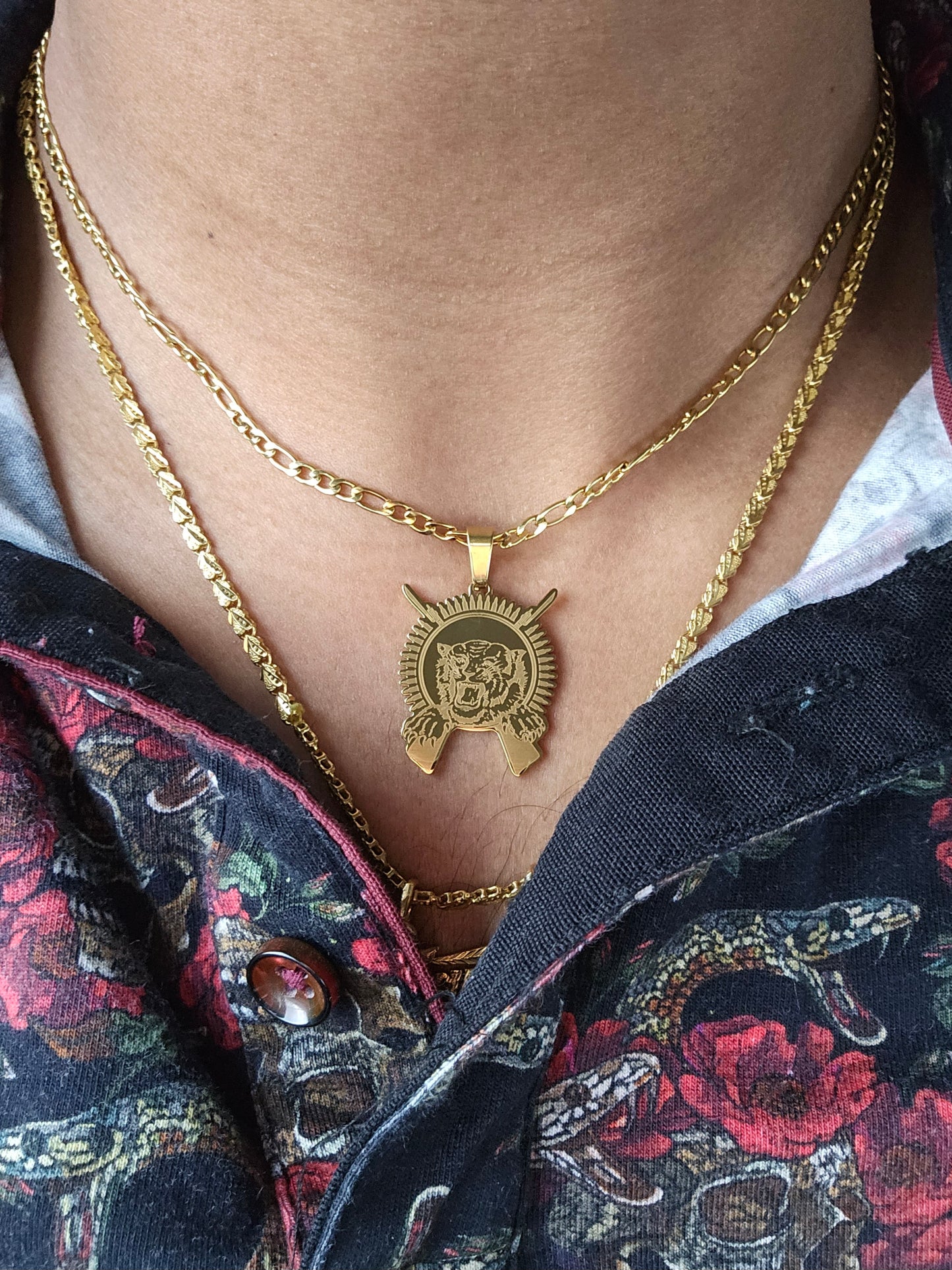 Puli Kodi - 22K Gold and White